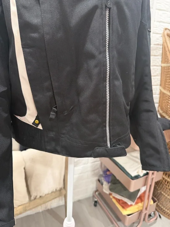 Scorpion Motorcycle Jacket - Picture 2 of 11